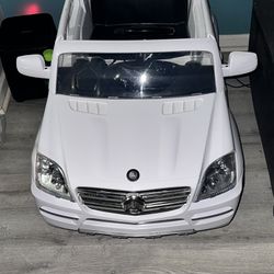 Mercedes Benz Power wheels 