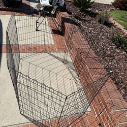 Free gate for dogs / pets