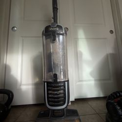 Shark ZU62 Navigator Zero-M Self-Cleaning Brushroll Pet Pro Upright Vacuum, Pewter Grey Metallic