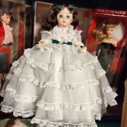 Madame Alexander Out Of Box Perfect Benin Shelf Medium Size $80