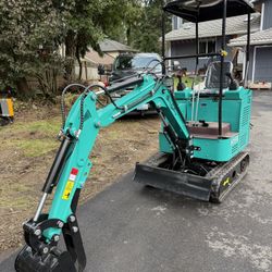 H15R Mini Excavator - With Accessories Available