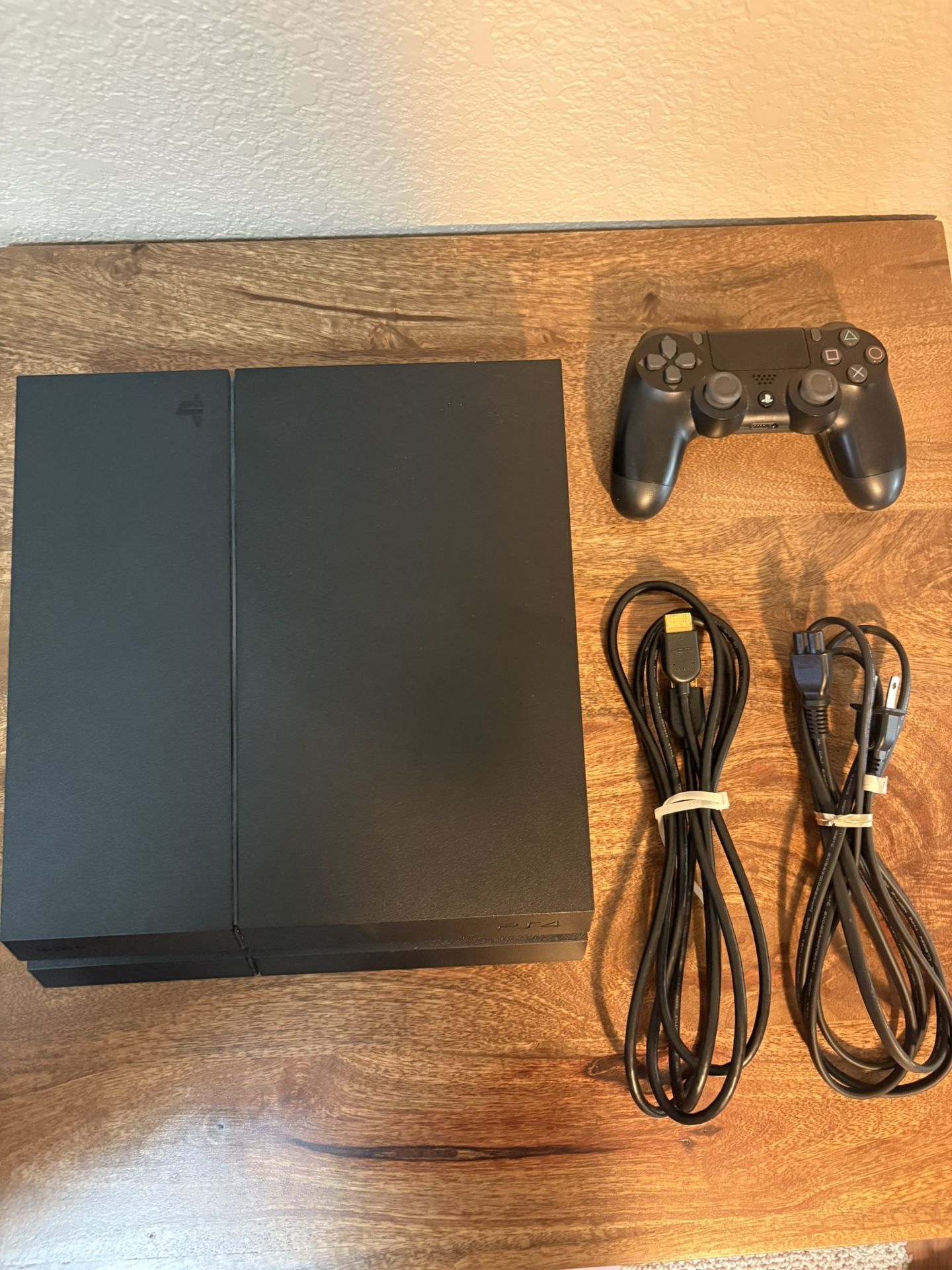 PS4 Controller And Cords