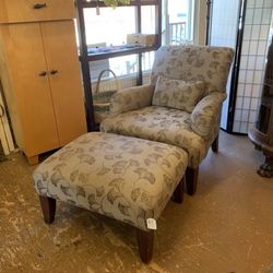 Ethan Allen Accent Chair w/ Ottoman