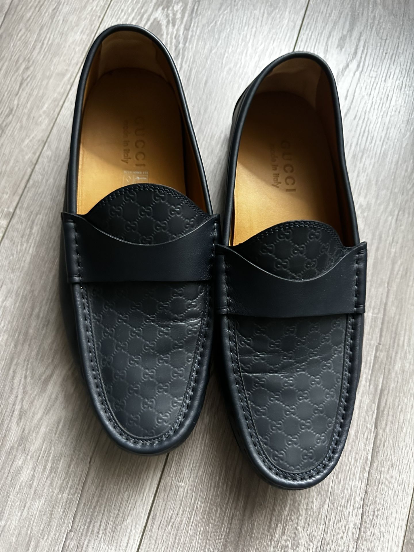 Gucci Loafers Size 7 Great Condition