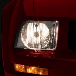 Pre-Owned Direct Factory Replacement Headlights For 2005 Mustang