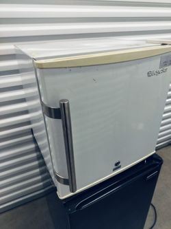 MINI FREEZER