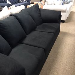 Curved Arm Stylish Couch!