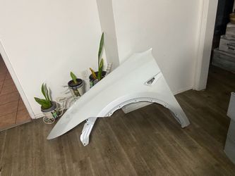 Tesla model y fender Lf side 2025. 2026