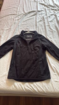 AriatTEK women's lightweight quarter-zip pullover/workout-style jacket