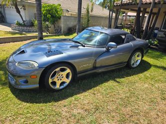 DODGE VIPER IN GOOD CONDITION