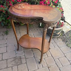 Victorian Tables!