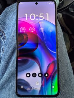 Moto Razr 2024