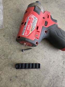 Milwaukee bit holder for drill