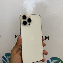 🤍👌🏻 iPhone 13 Pro Max 128 GB Unlocked BH90% 🔋 Case And Headphones For Free 🎧‼️