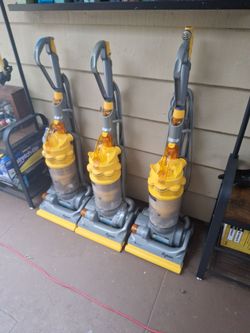 Dyson DC 14 vacuum vleaner