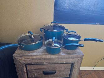 Rachel Ray 8 piece Non-stick Pots/Pans