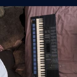 Yamaha Keyboard Very Old 