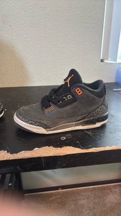 Jordan 3s
