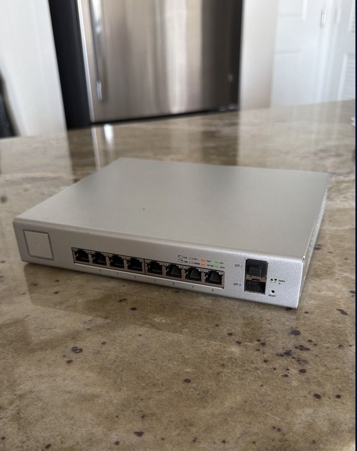Ubiquiti UniFi Switch 8-Port 150 Watts (US-8-150W)