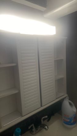 Bathroom vanity cabinet sink