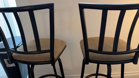 Barstool