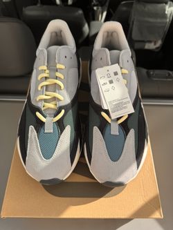 Yeezy Boost 700 Wave Runner