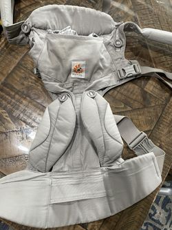 Baby Carrier - Ergo Baby