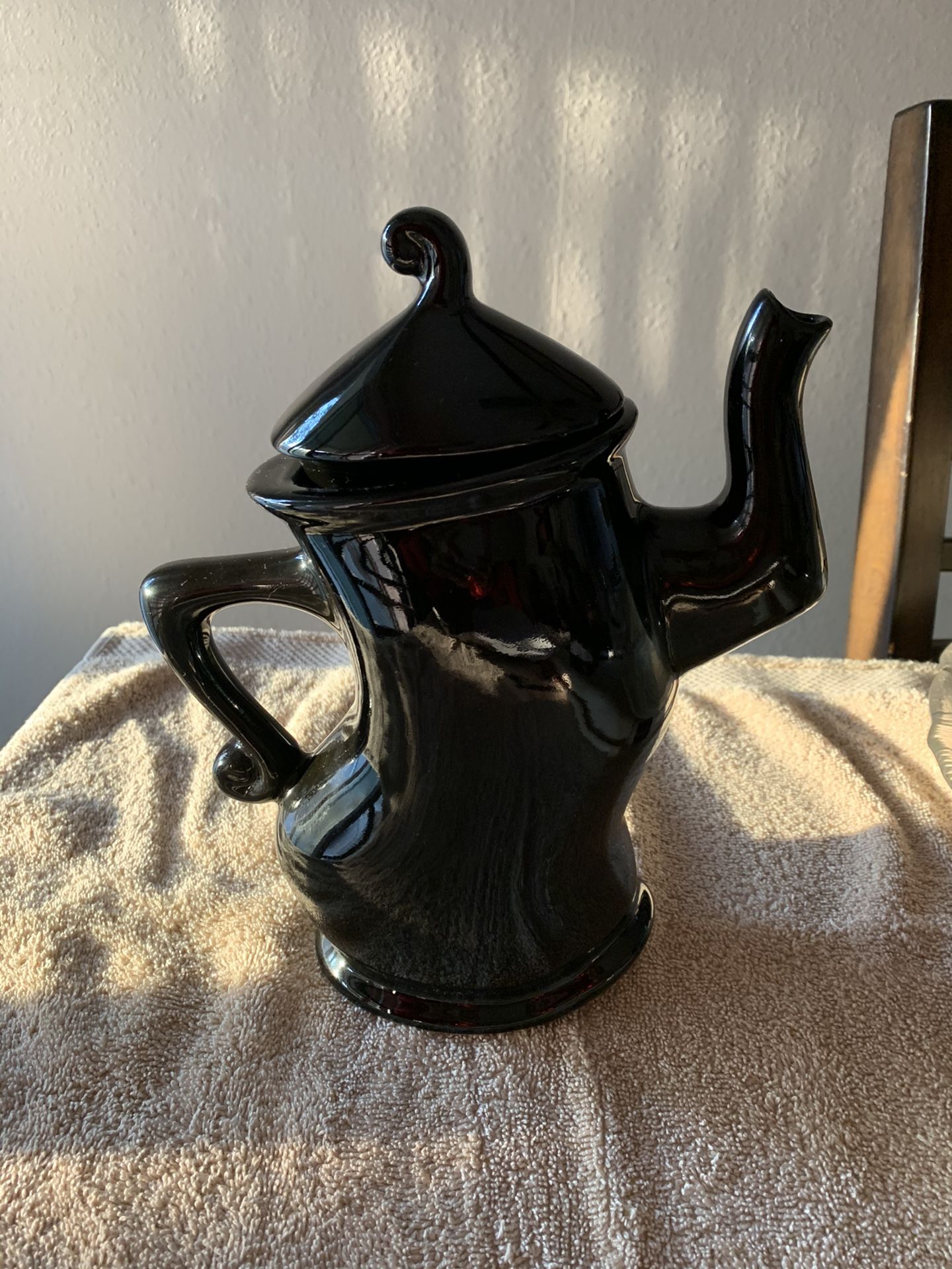 Sassy Teapot Pose for Sale in Concord, CA OfferUp