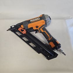 Ridgid R250AFF 15ga Pneumatic 1-1/4 to 2-1/2" Angle Finish Nailer 816127-3
