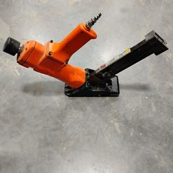Hardwood Flooring Stapler/Nailer 