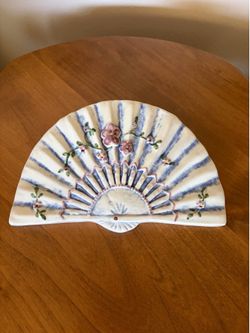 Vintage Fan Wallpocket