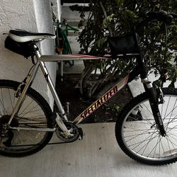 Mountain Bike - Specialized Brand 