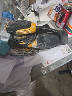 DeWalt Corded Palm Sander