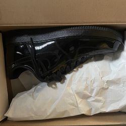 Patent Black Ups