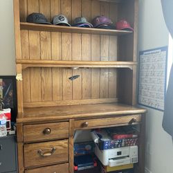 Desk/library