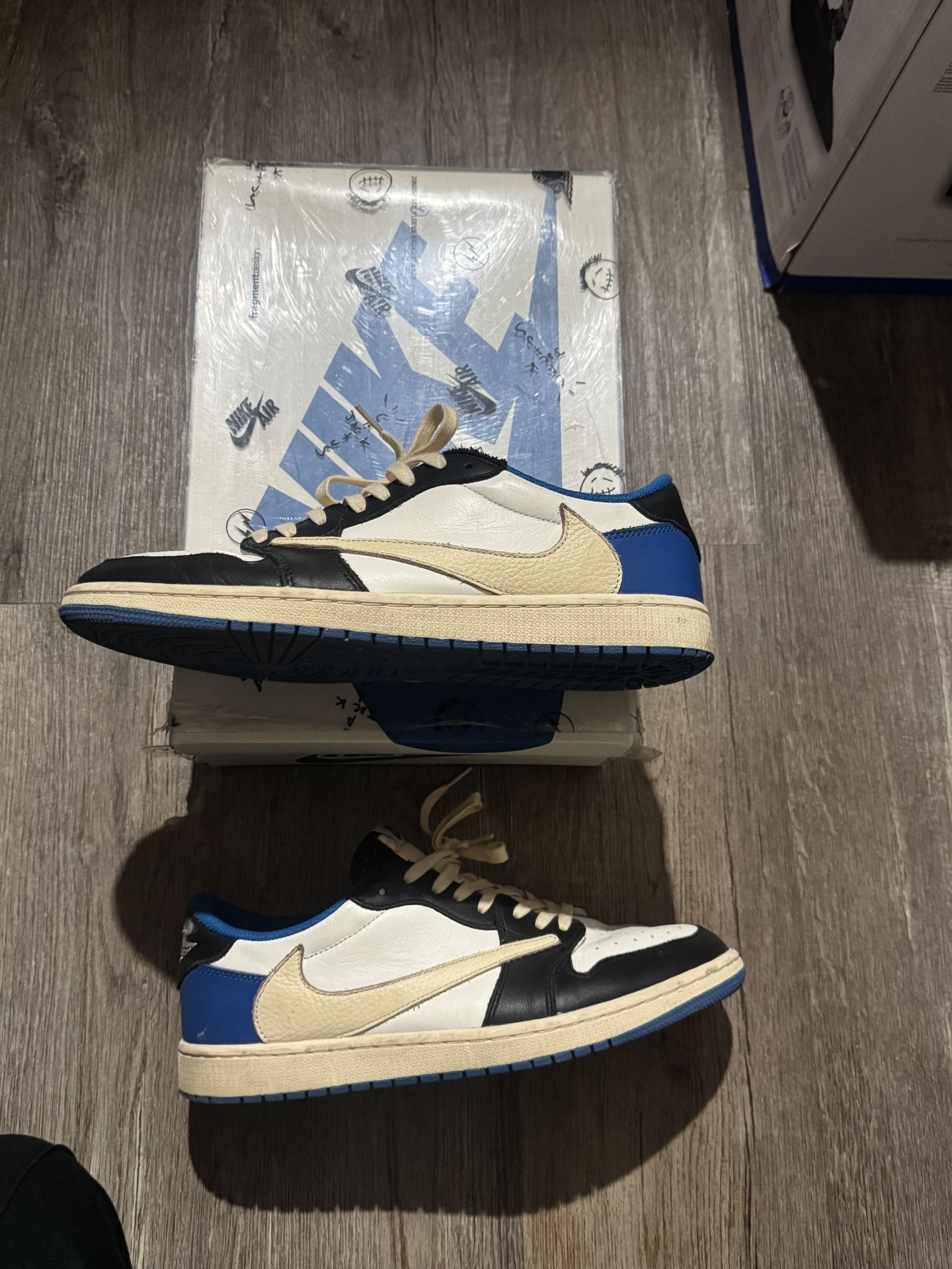 Travis Scott Jordan 1 Fragment
