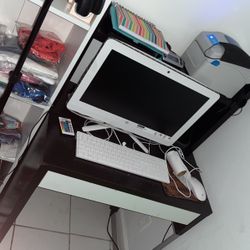 Computer With Table And Chair