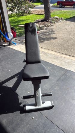 Body Solid Adjustable Bench