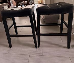 Set of two 27.5” barstools