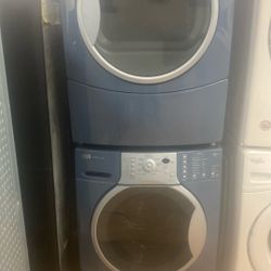 WASHER AND ELECTRIC DRYER 220V