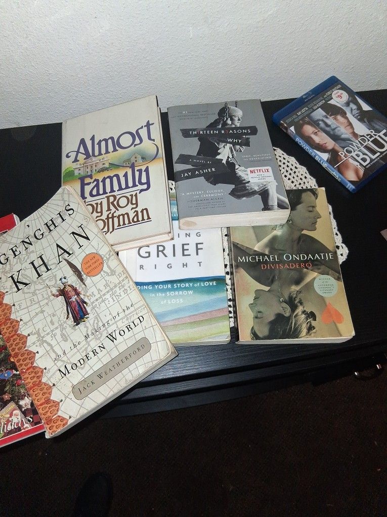 Books Must Go Moving 