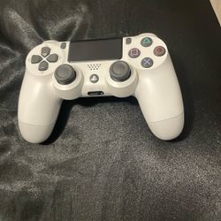 White PS4 Controller 