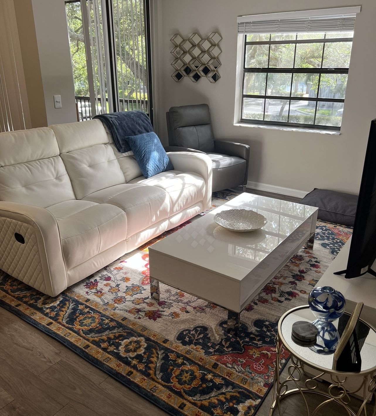 City Furniture White Reclining Leather Couch