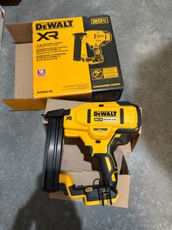 DeWalt 18 GA Narrow Crown Stapler (tool only)