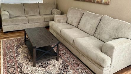 2 Sofas with Center Table, Rug and 8 cushion pillows