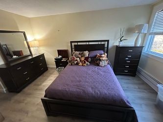 Queen Bedroom set