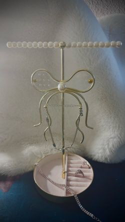 New Beautiful 🌹Jewelry Tree~ 1/2 Off price