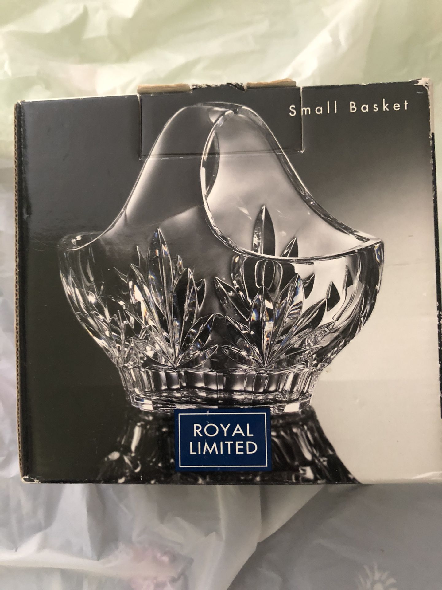 Royal Limited  Small Crystal Basket Foxchase 