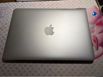Apple MacBook Pro 13” (2015) – i5 2.7GHz, 8GB RAM, 128GB SSD