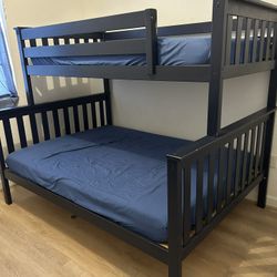 Full/ Twin bunk bed